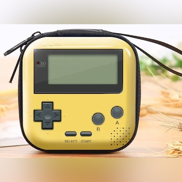 Retro Gameboy zippered pouch with hard metal sides and zipper closure NWT - Picture 1 of 2